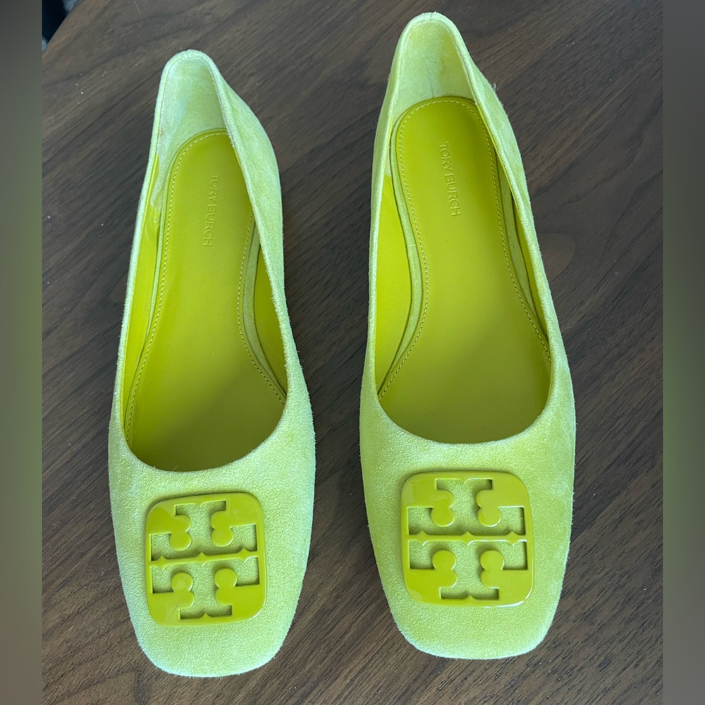 New  without tags or box/bag Tory Burch Georgia Ballet Flat Green Yellow Size 8